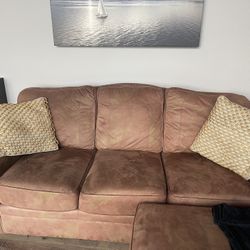 Couch w/2 Recliner Chairs