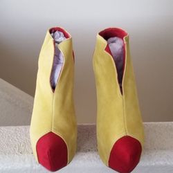 Women’s brand new size 6