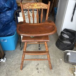 Auntie Wooden Highchair