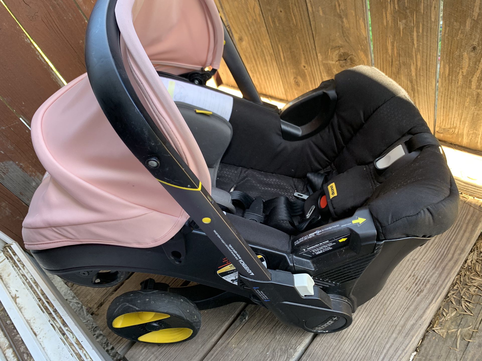Doona Newborn Stroller/Car seat 