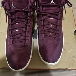 Jordan 12 retro bordeaux Size 10.5