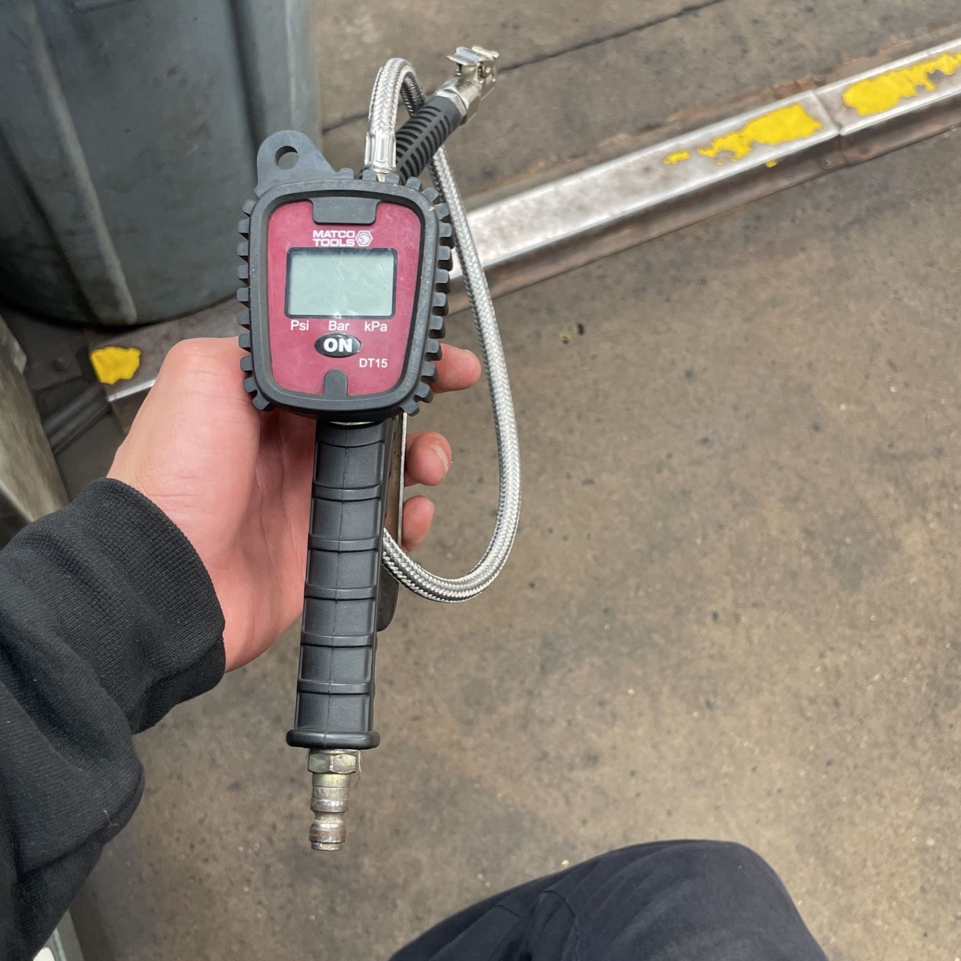MATCO Digital Tire Inflator Gauge