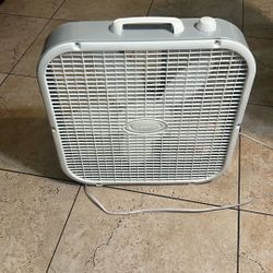 LASKO Kite Box Fan20/20 Ft