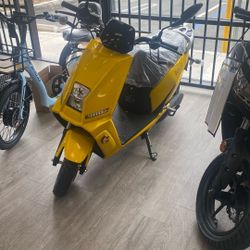 Lifan E3 1200w Bosch Electric Scooter 60v Lithium