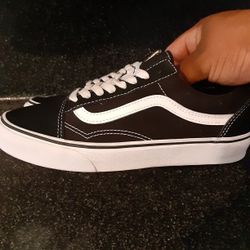 Vans womens 8 Like new 