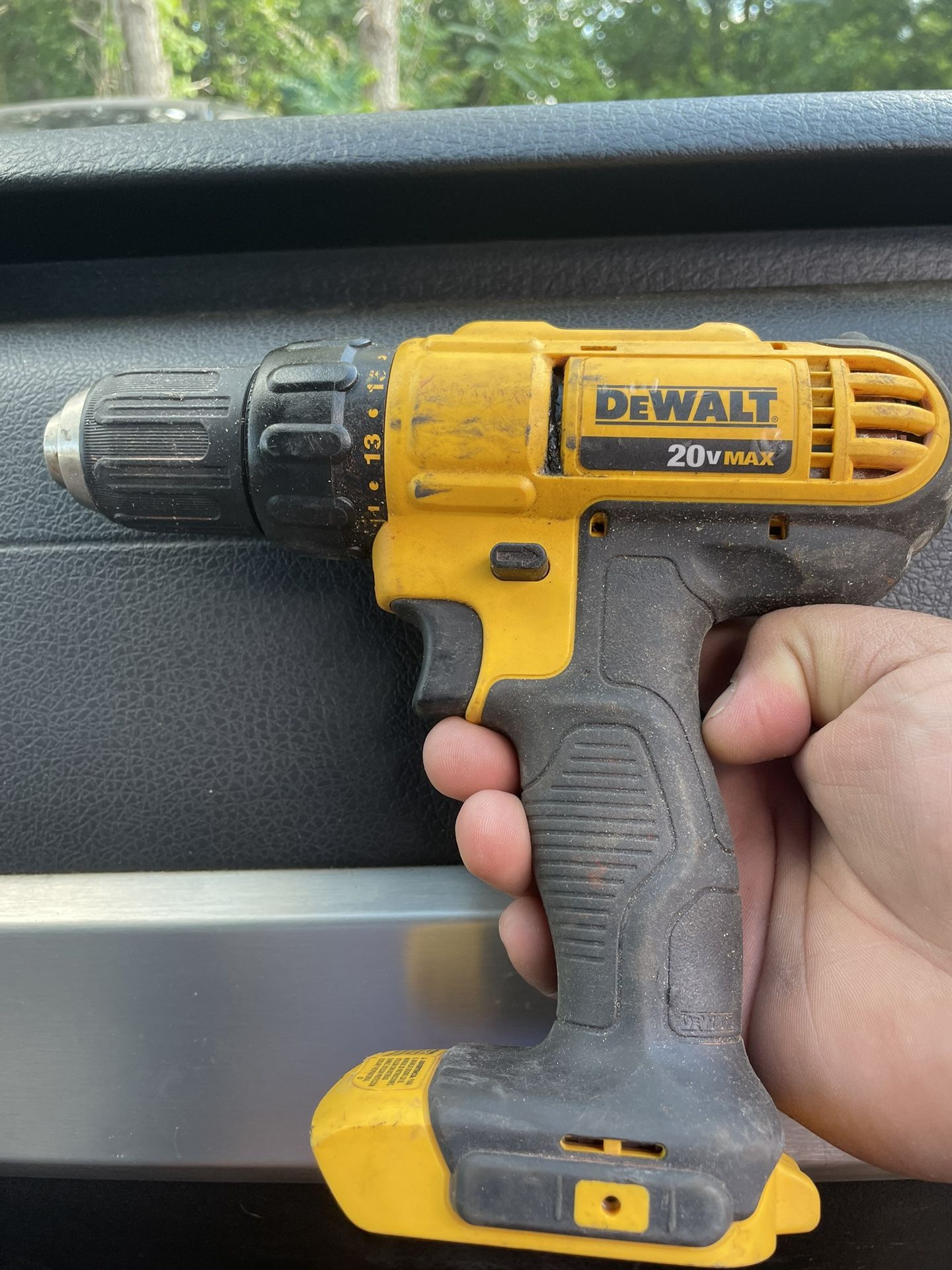 Dewalt Drill 20V