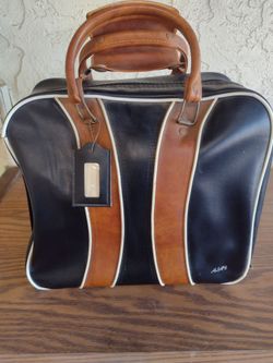Vintage bowling ball with bag