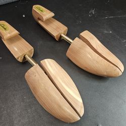 Clarks Wooden Shoe Trees Wood USA Size M Medium Brass Hardware Shoe Care