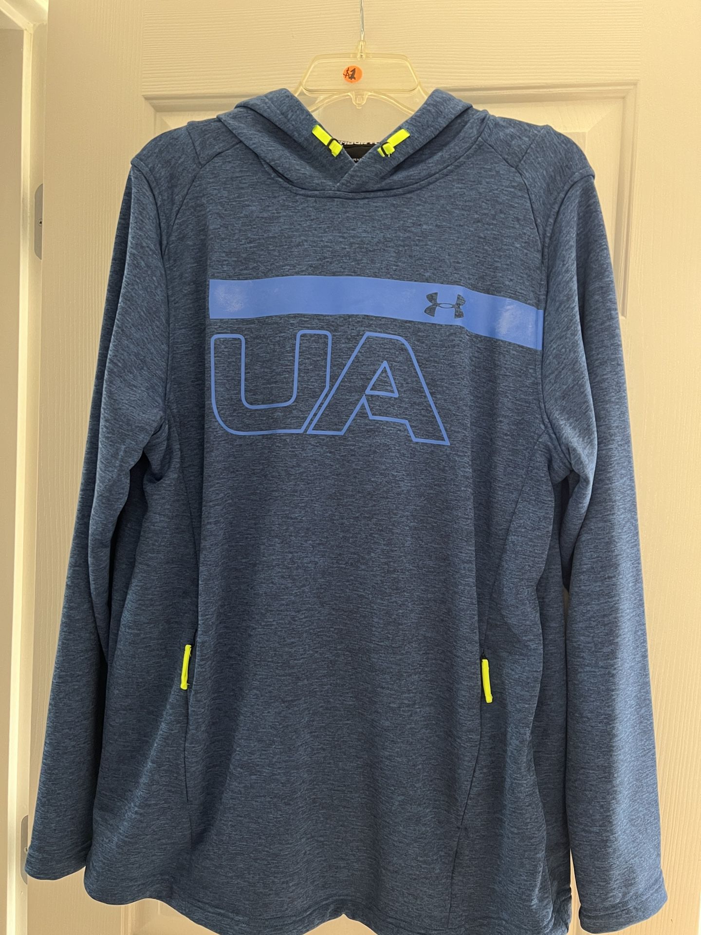 Under Armour  Hoodie  Men’s .Size Large 