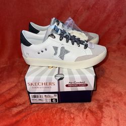 NIB Skechers Womens Strand Star-Fierce Statement size 6