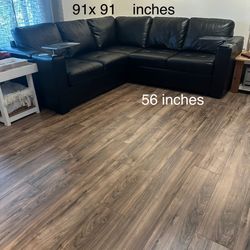 L-Shaped Vegan Leather Couch With Pull Out Sleeper