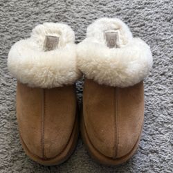 UGGS Size 6