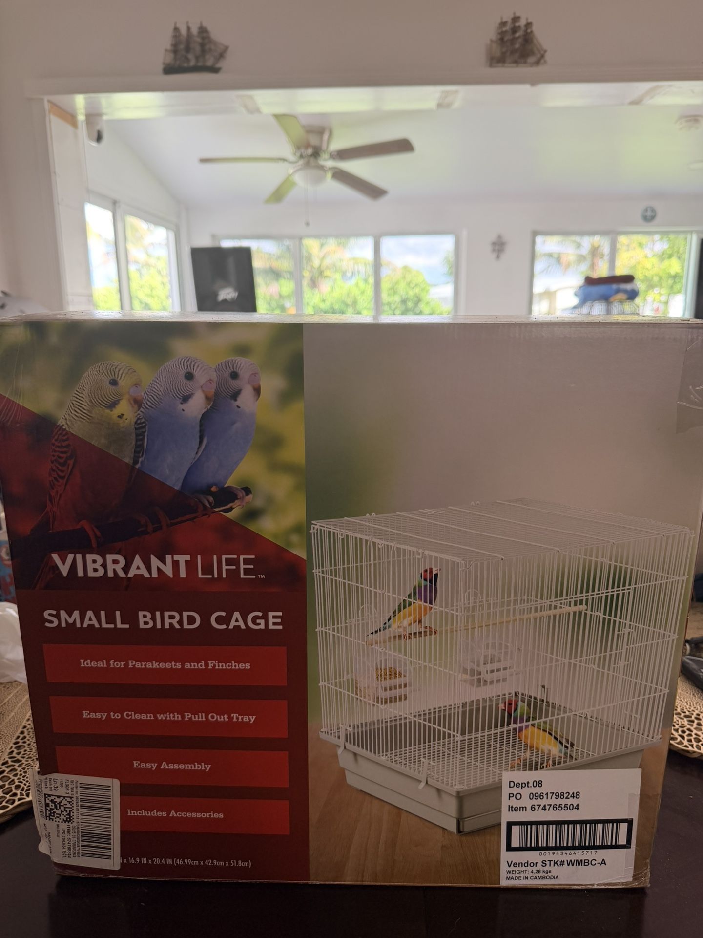 BRAND NEW BIRD CAGE
