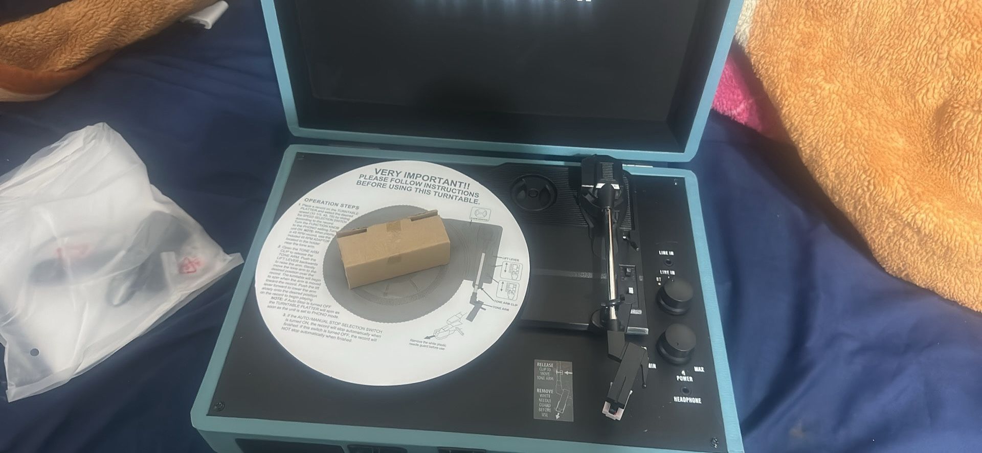 Turntable Bluetooth With Speakers