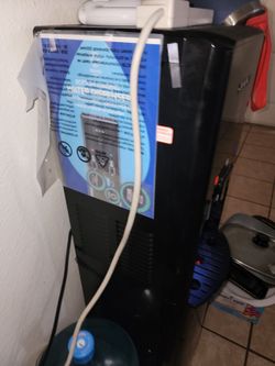 Primo Black Bottom Load Water Dispenser,