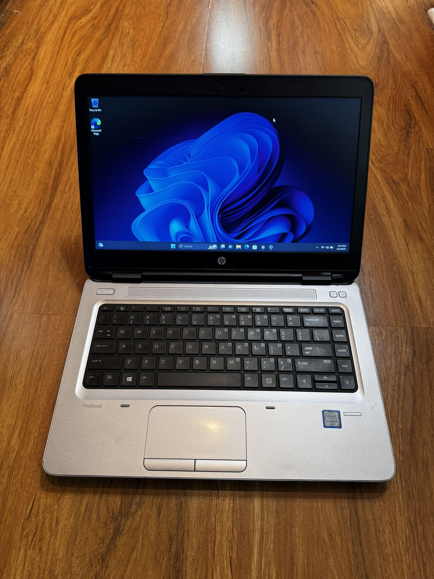 HP ProBook 640 G2 core i5 6th gen 8GB Ram 256GB SSD Windows 11 Pro 14.1” FHD Screen Laptop with charger in Excellent Working condition!!!!  Specificat