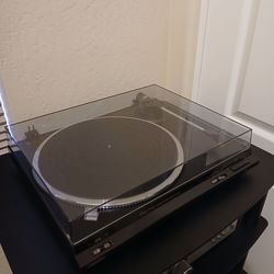 Technics SL DD22 Record player, turntable.