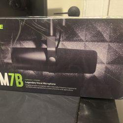 Shure SM7B Vocal Dynamic Microphone 