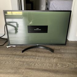 32” LG Monitor
