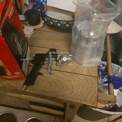 New Never Used Husky Siphon-Feed Spray Gun