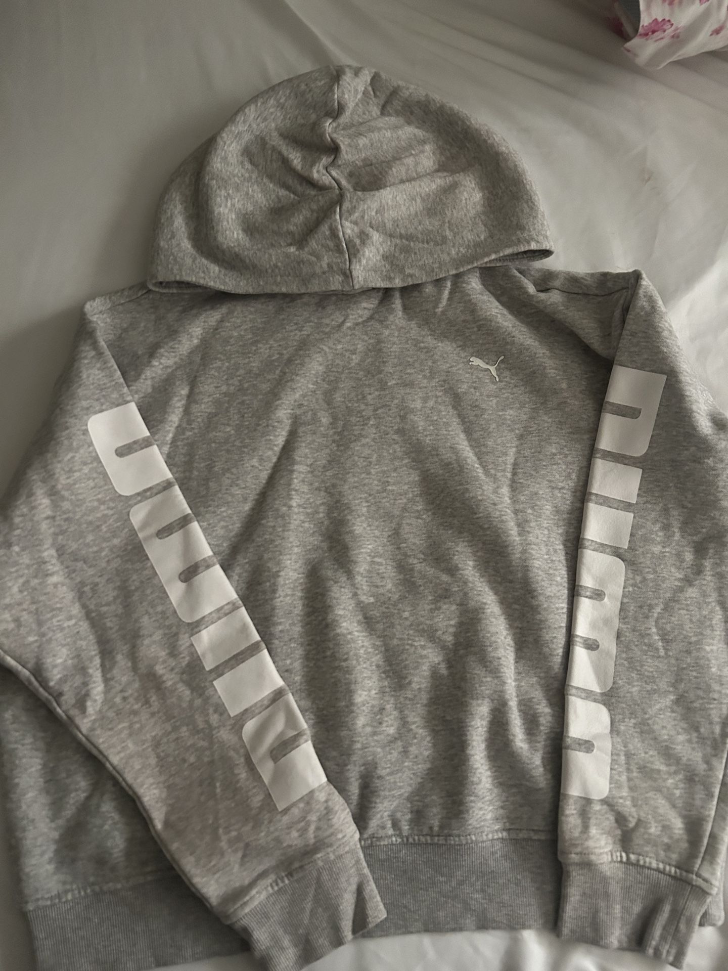 Puma sweater SEND OFFERS