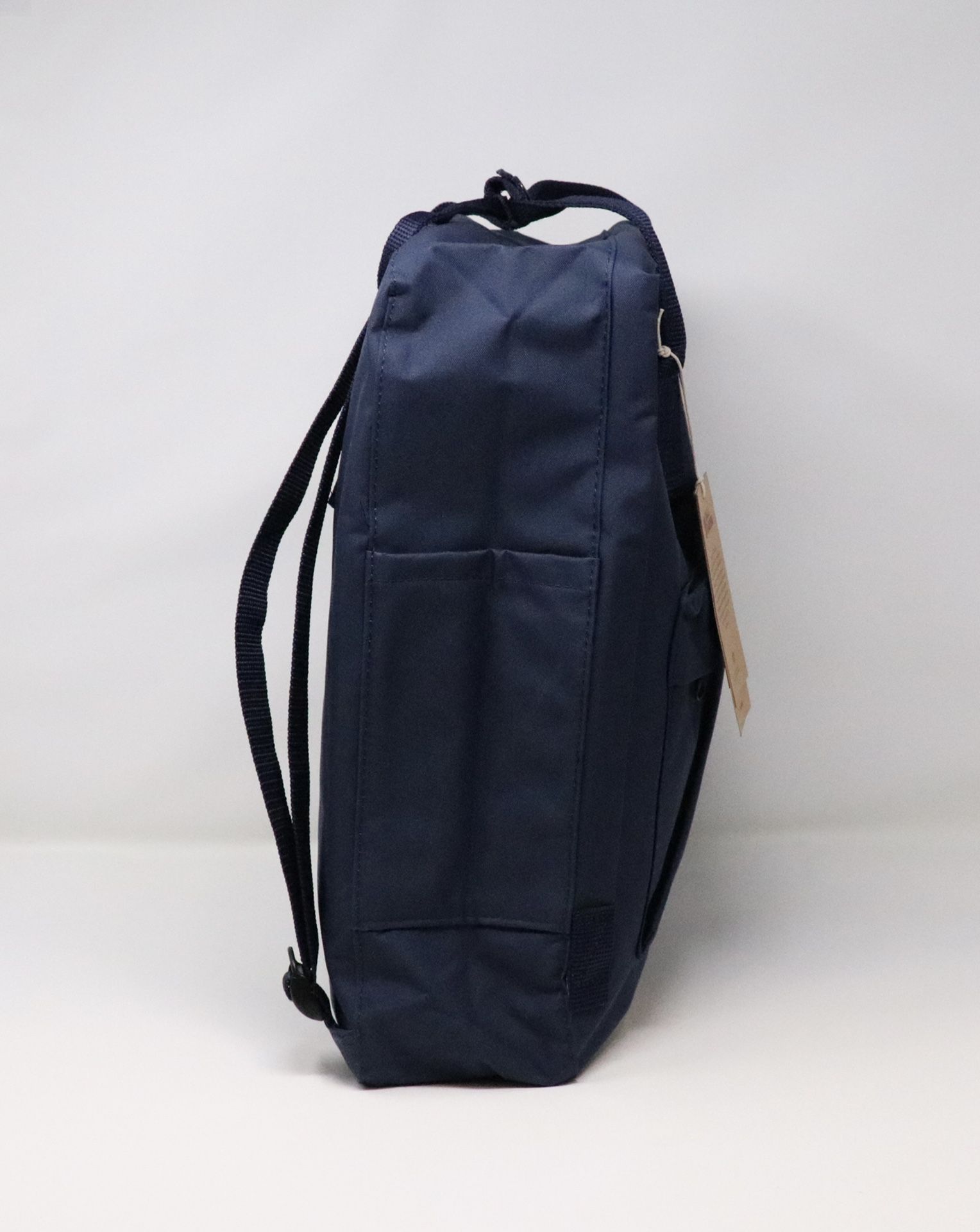 Fjallraven, Kanken Laptop 17" Backpack for Everyday. Bag, Book bag 
