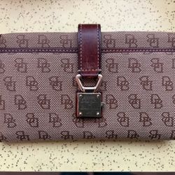 Vintage Dooney And Bourke Wallet
