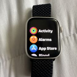 Apple Watch 7 45mm Starlight 