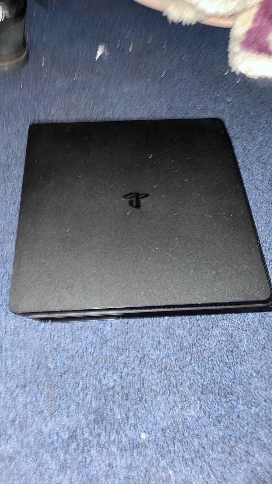 Ps4 with 2 controllers