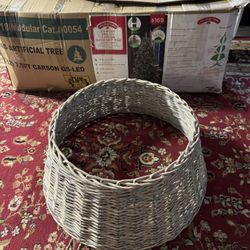 7.5 Ft Christmas Tree And Stand