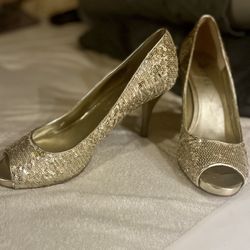 Guess Gold Sequins Peep Toe 3.5” Heels - Size 9