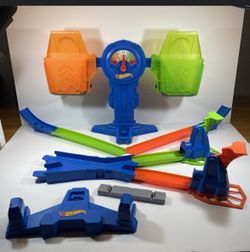 Hot Wheels Balance Breakout playset