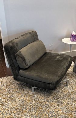 2 Couches (Pivotal And Reclining Couch)