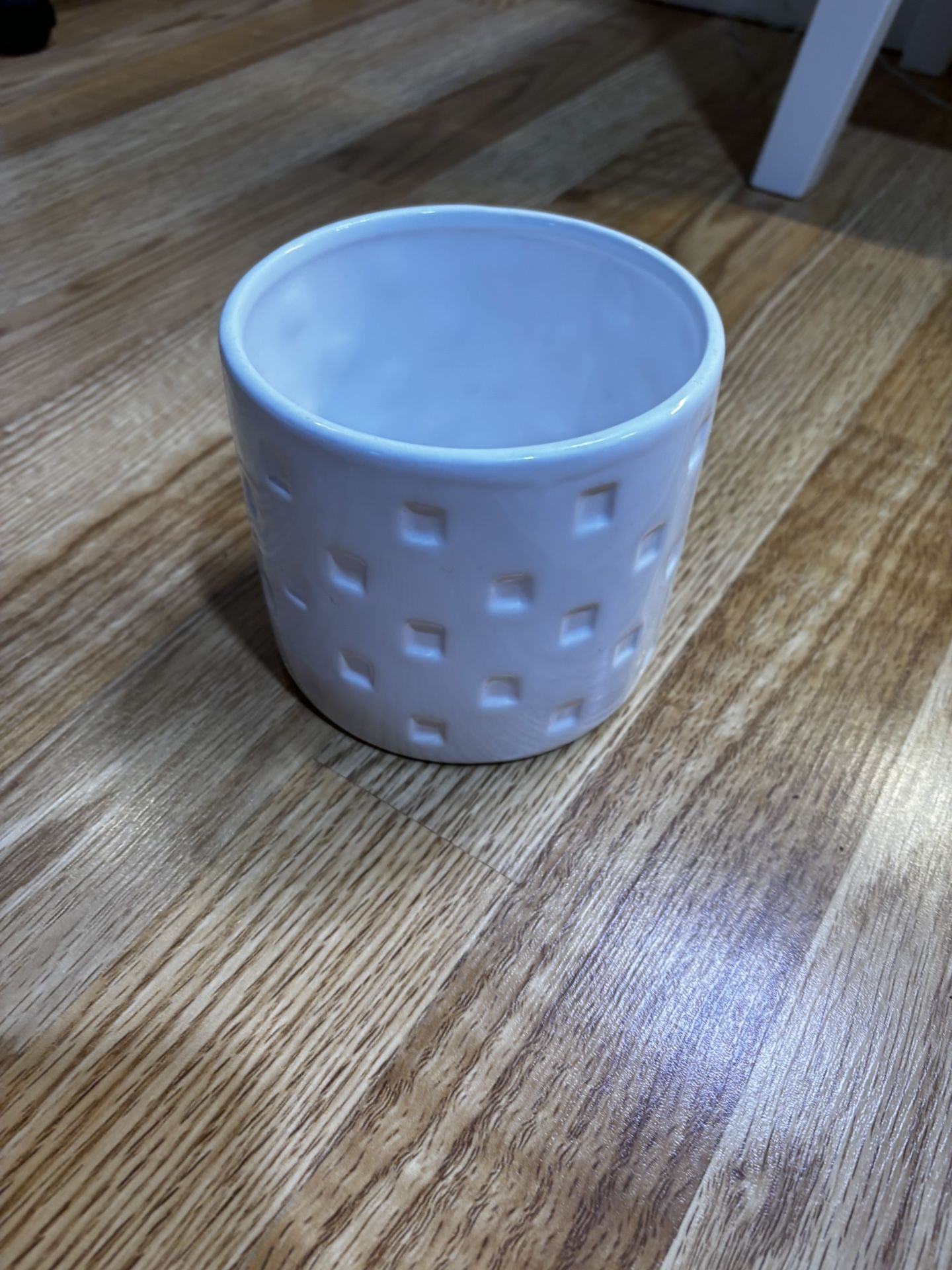 Ceramic Pot With Drainage 5”