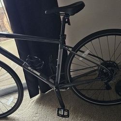 Cannondale 
Quick Disc 4 Bike (Size M)