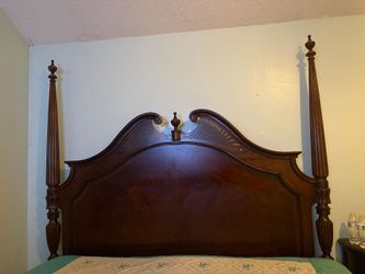 Base de cama con peinador