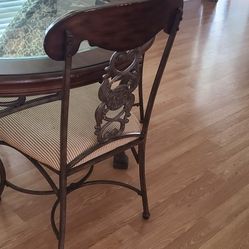 Broyhill Kitchen Table 