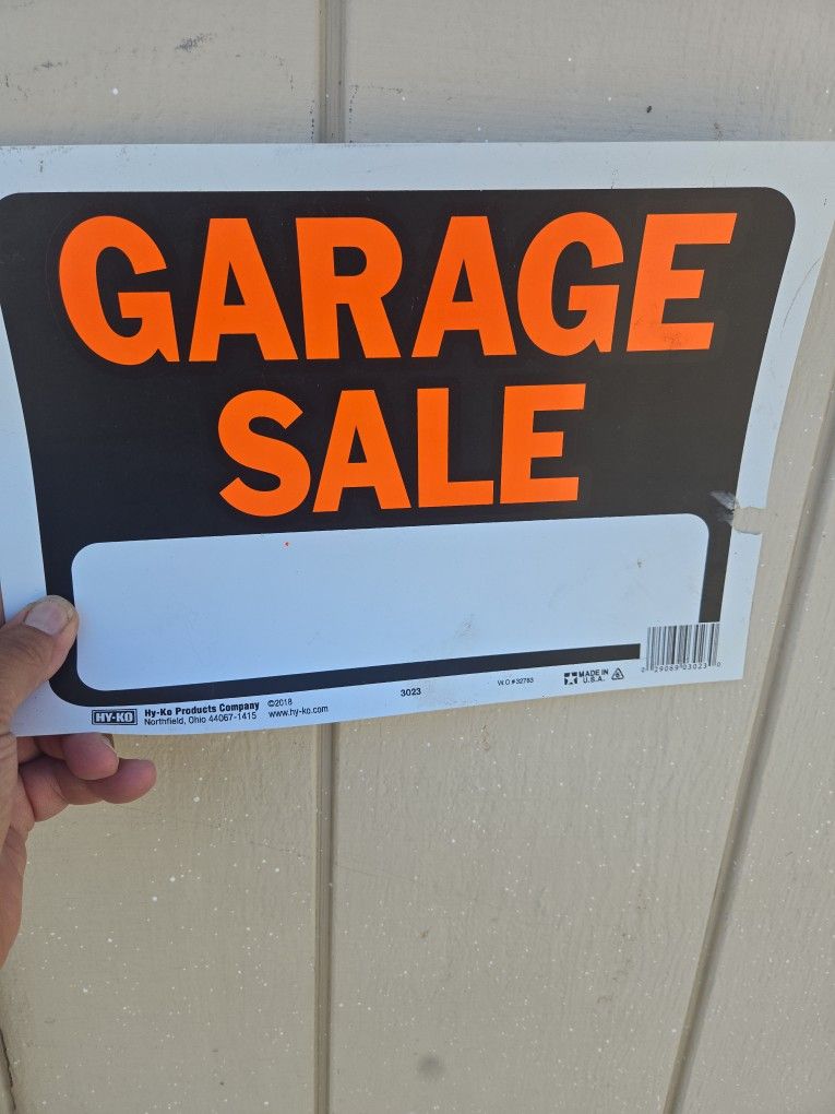 YARD SALE 4 FAMILY HUGE