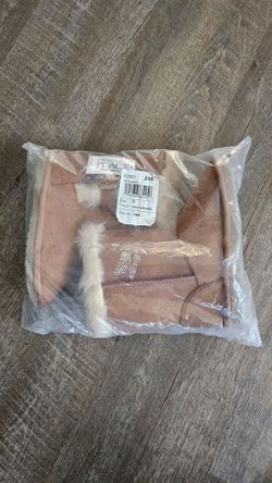 The Children's Place Kids Boots Size 13 Tan