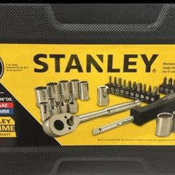 Stanley 1/4 in. Drive SAE/Metric Mechanics Tool Set (41- Piece) with Case