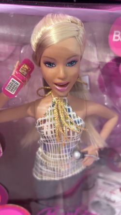 RARE! NRFB Barbie 2006 Chat Divas Doll Playset