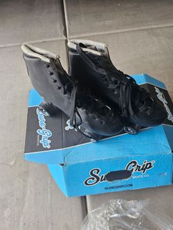 Roller skates size thirteen