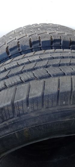 DODGE DELIGHT!! Set of 4 Michelin Tires LT275/70R/18  w/ 8 Lug Rims