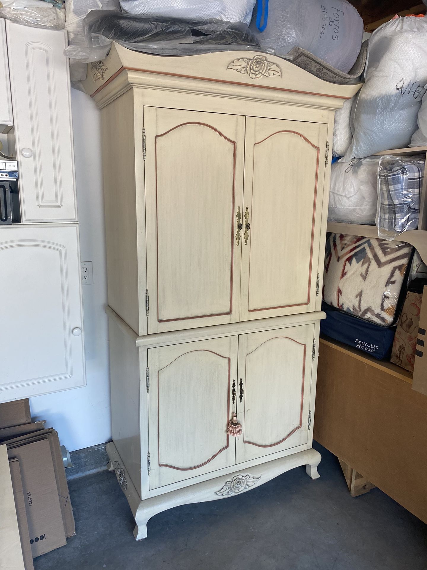 Armoire , Armoar, Ropero