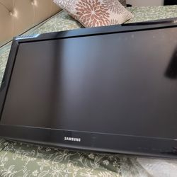 SAMSUNG TV 20 X 31