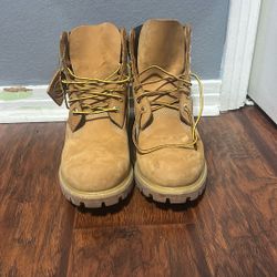 Size 10 Men, 9.5 women’s double sole timberland boots
