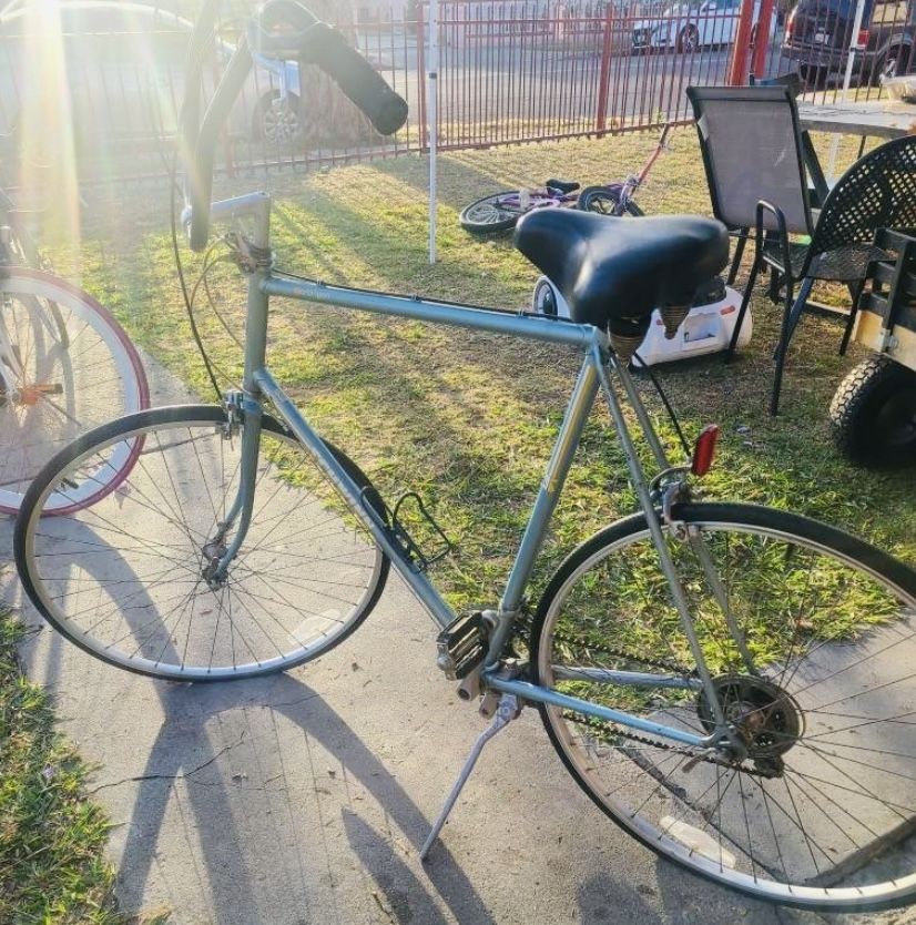 schwinn mens trailway 28 hybrid bike