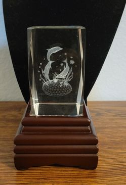3D Dolphins Crystal Glass Laser Etched Cube On Color Changing Lamp Display Stand