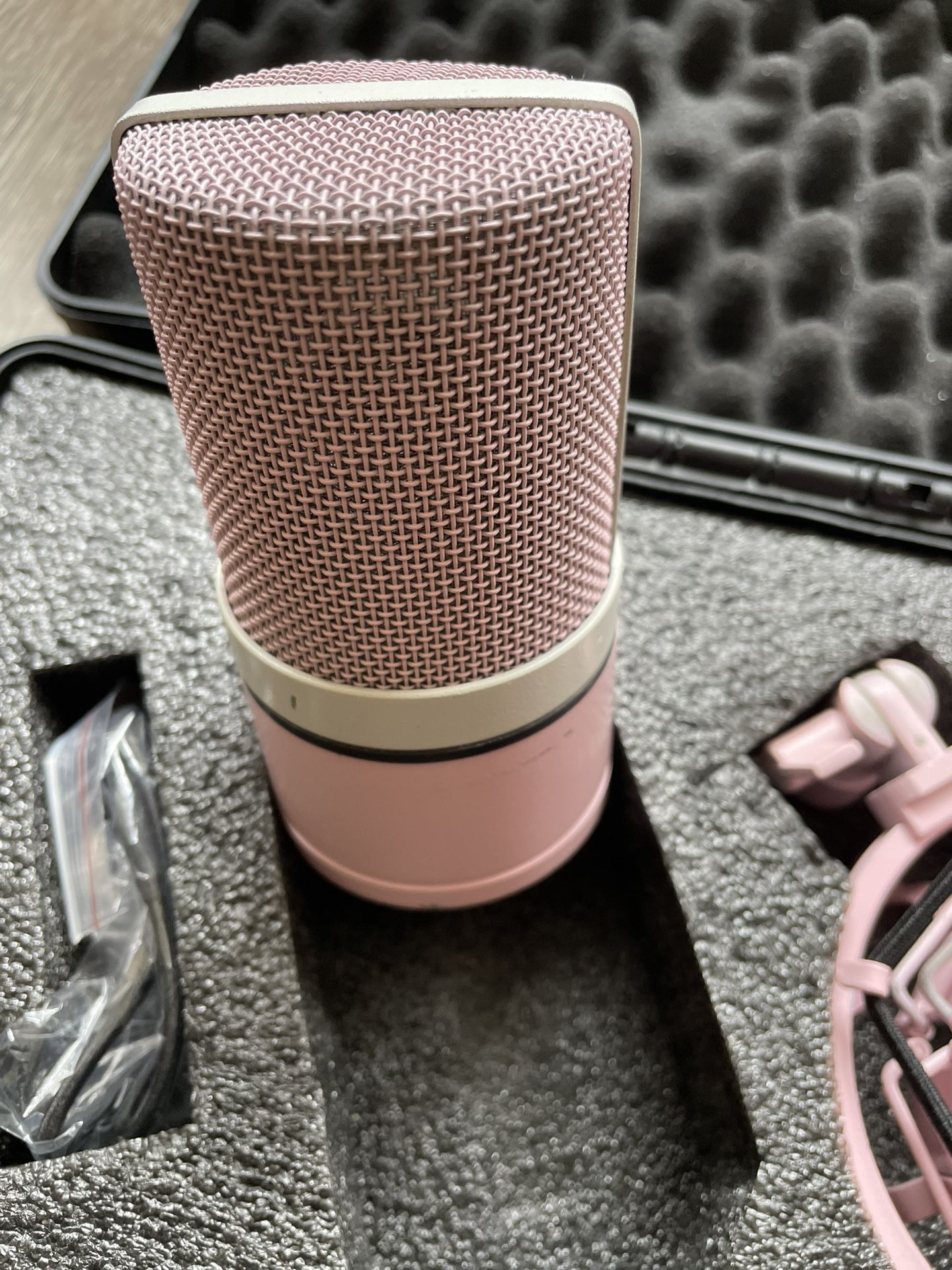 Streaming Mic XML 770 Custom Pink