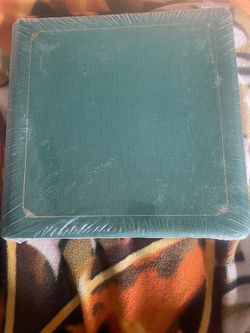 New green with gold trim creative memories scrapbook and photo album 12x12